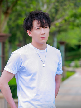 不惑之旅剧情介绍_纵横剧情网