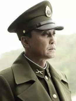 潜伏在黎明之前剧情介绍_纵横剧情网