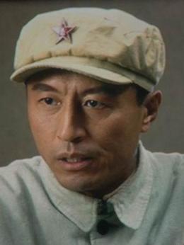 冰山上的来客剧情介绍_纵横剧情网