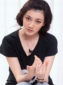 我的播音系女友剧情介绍_纵横剧情网