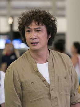 泄密者剧情介绍_纵横剧情网