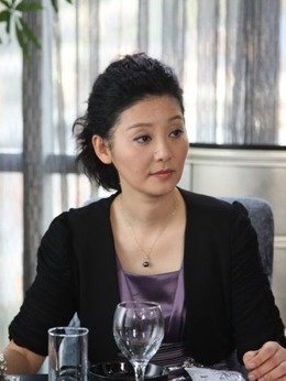青春四十剧情介绍_纵横剧情网