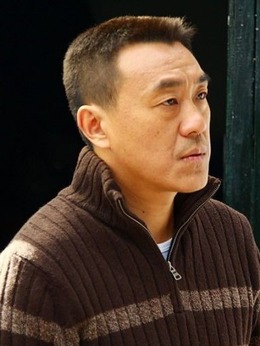 青春四十剧情介绍_纵横剧情网