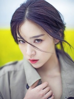 女王剧情介绍_纵横剧情网