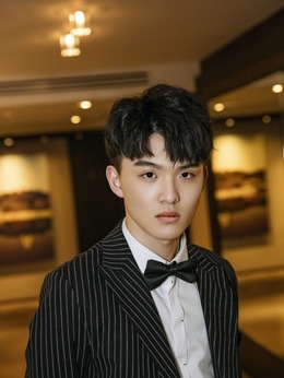 自古英雄出少年剧情介绍_纵横剧情网