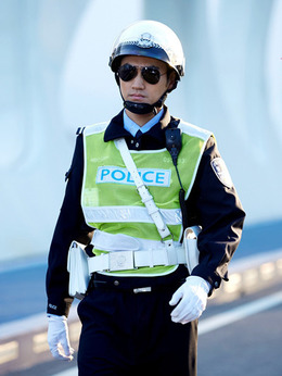 泡芙小姐剧情介绍_纵横剧情网