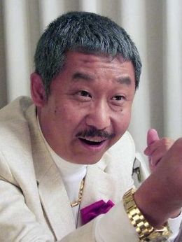 疯狂的石头剧情介绍_纵横剧情网
