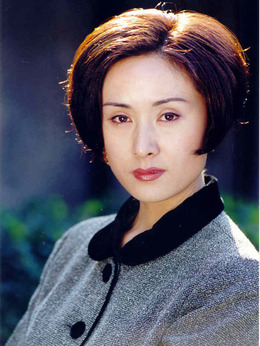 走出硝烟的女神剧情介绍_纵横剧情网