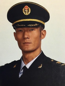 怪物先生剧情介绍_纵横剧情网