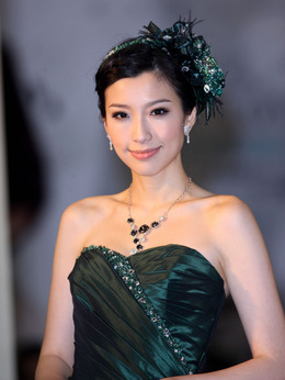 甜言蜜语剧情介绍_纵横剧情网